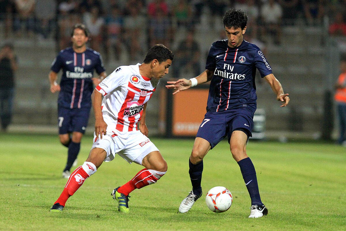 Football Ligue Le Psg Perd Ses Nerfs Mais Prend Un Point Ajaccio