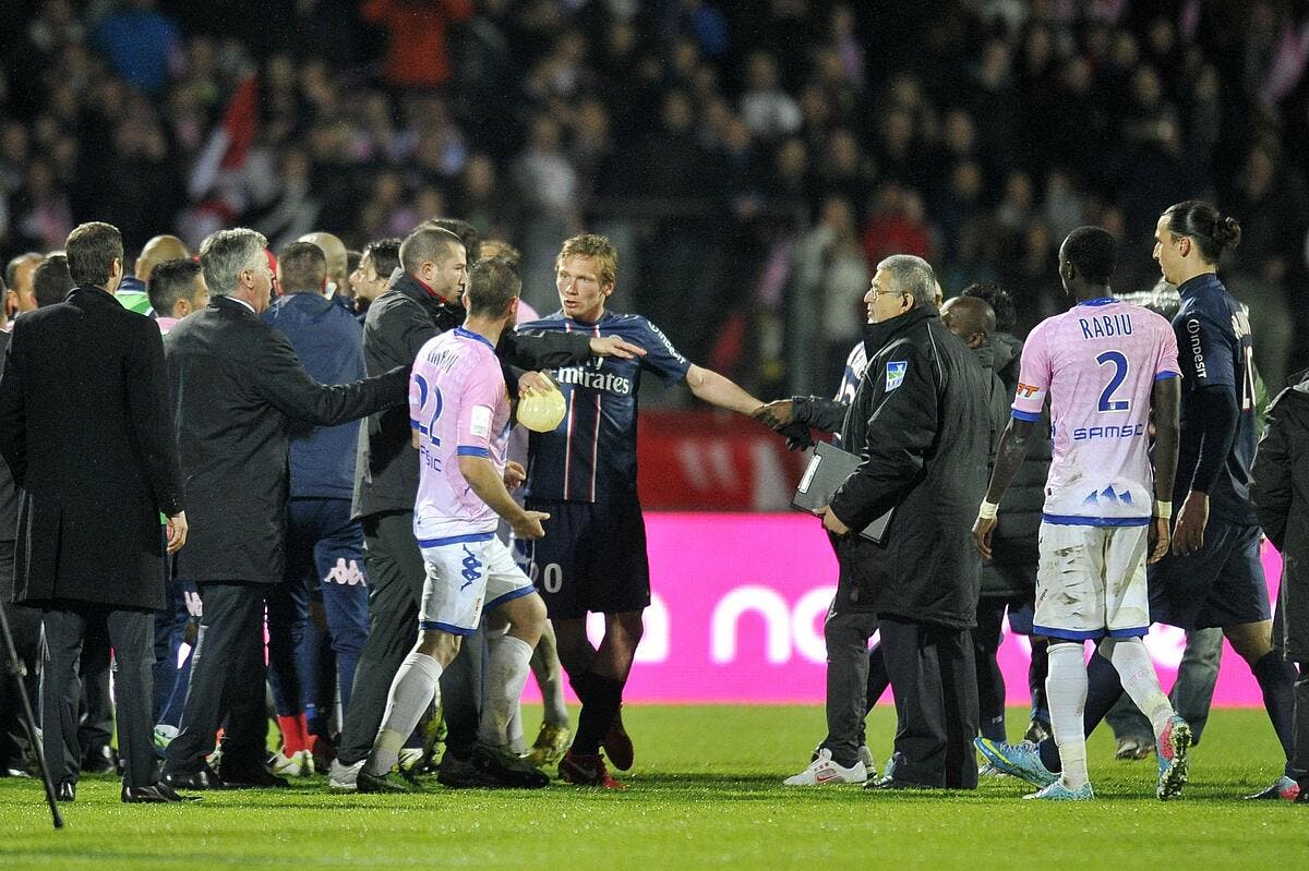 Football Evian Thonon Gaillard Matuidi Avoue Avoir Craqu Un Joueur