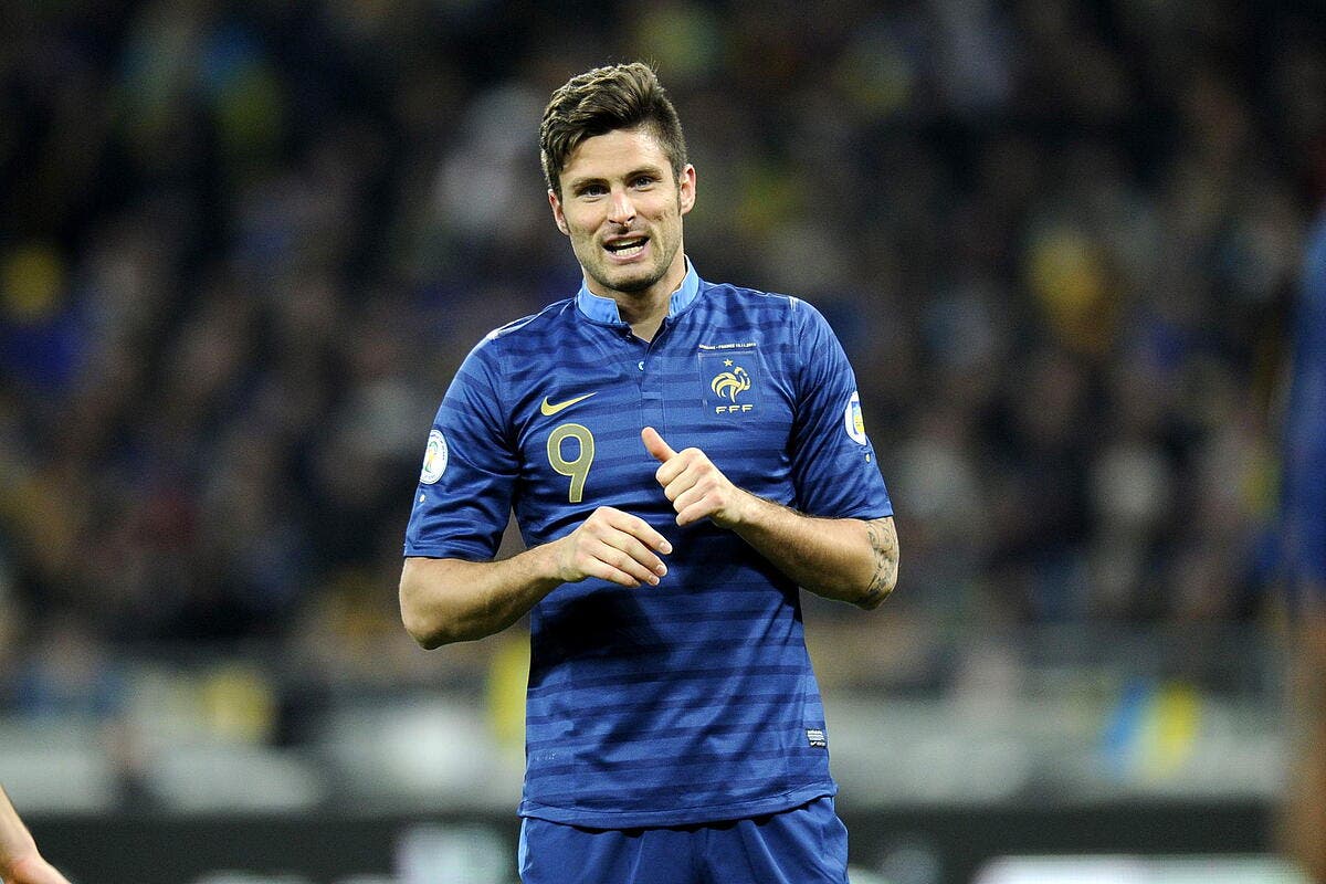 Equipe De France Giroud Pr T Mourir Sur Le Terrain Face L