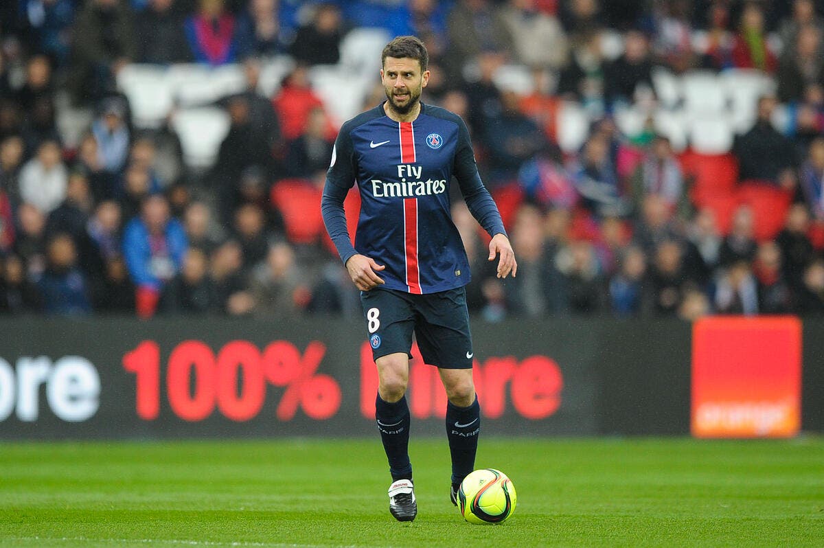 Foot PSG PSG Thiago Motta est sur le grill Blanc le défend Foot 01