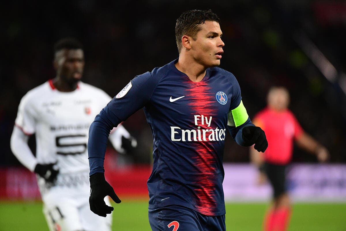 Foot Psg Psg Al Khelaifi Est Pr Venu Thiago Silva Fait De La