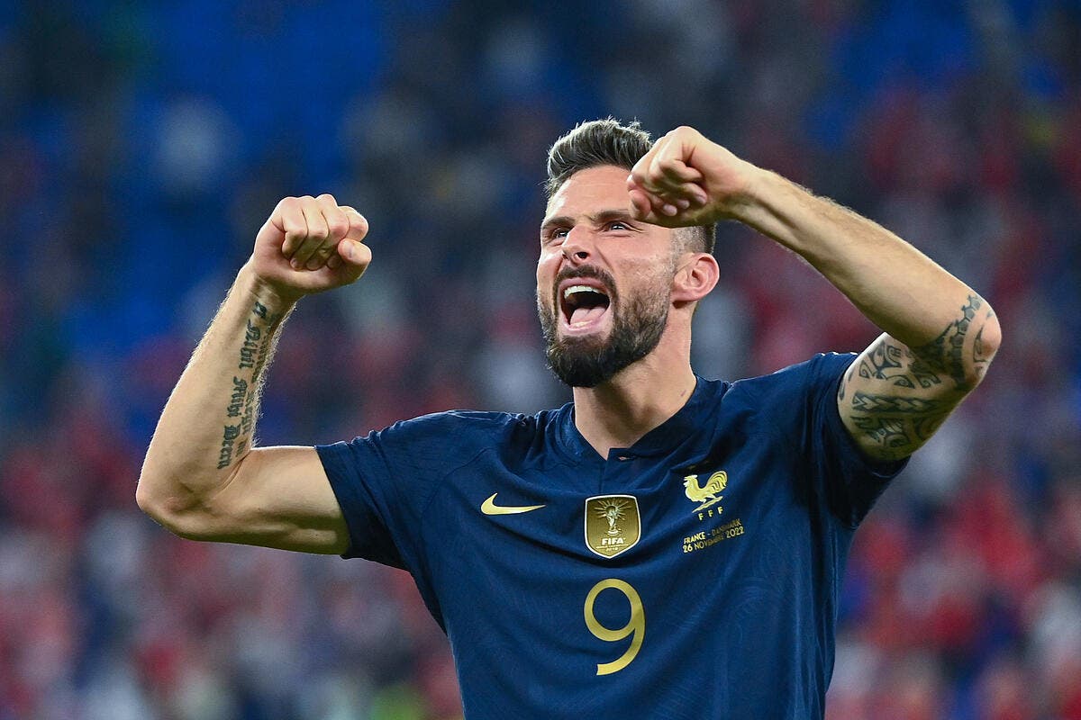 Equipe de France Edf Giroud légendaire la France est à genoux