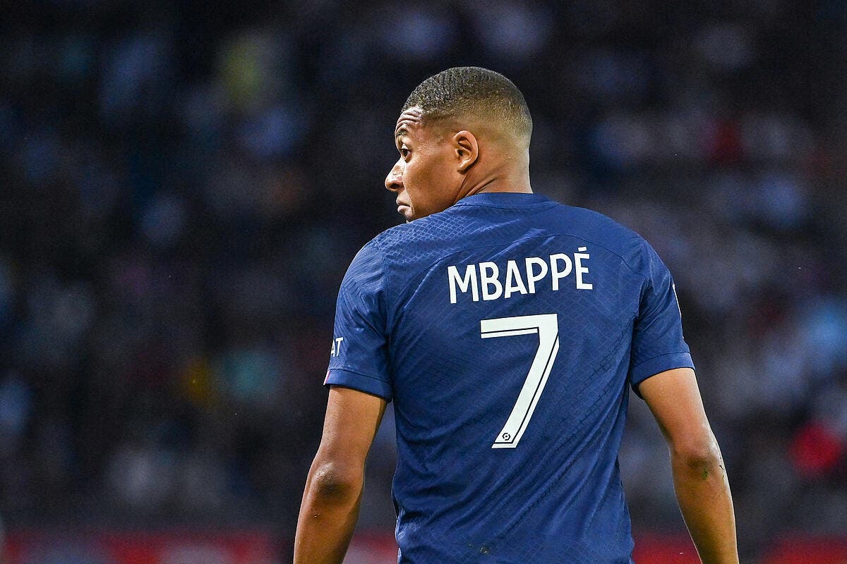 Transfert Mbappé Mbappé le PSG supplie le Real Florentino Pérez