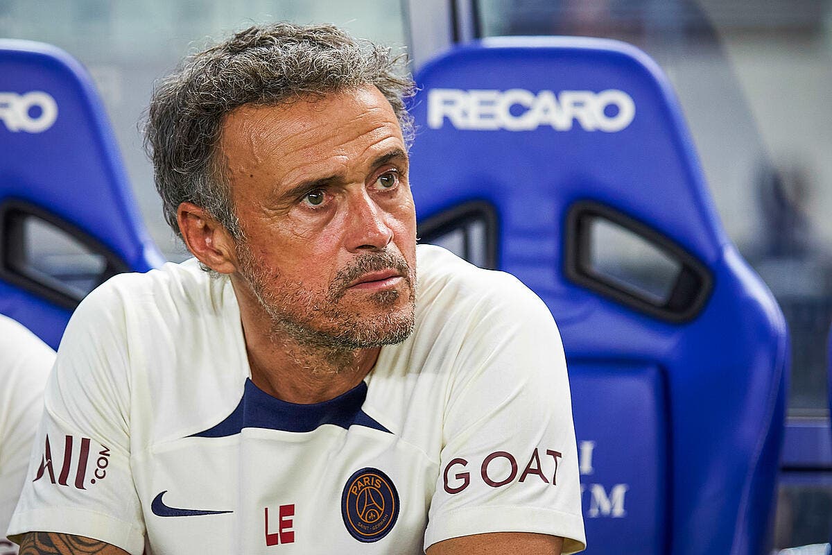 Foot PSG PSG Neymar Et Verratti Luis Enrique Annonce Une Surprise