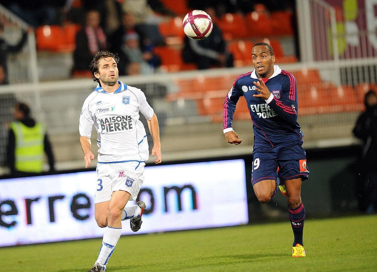 Football Auxerre - L'OL Fait Quand Même Peur à Auxerre - Olympique ...