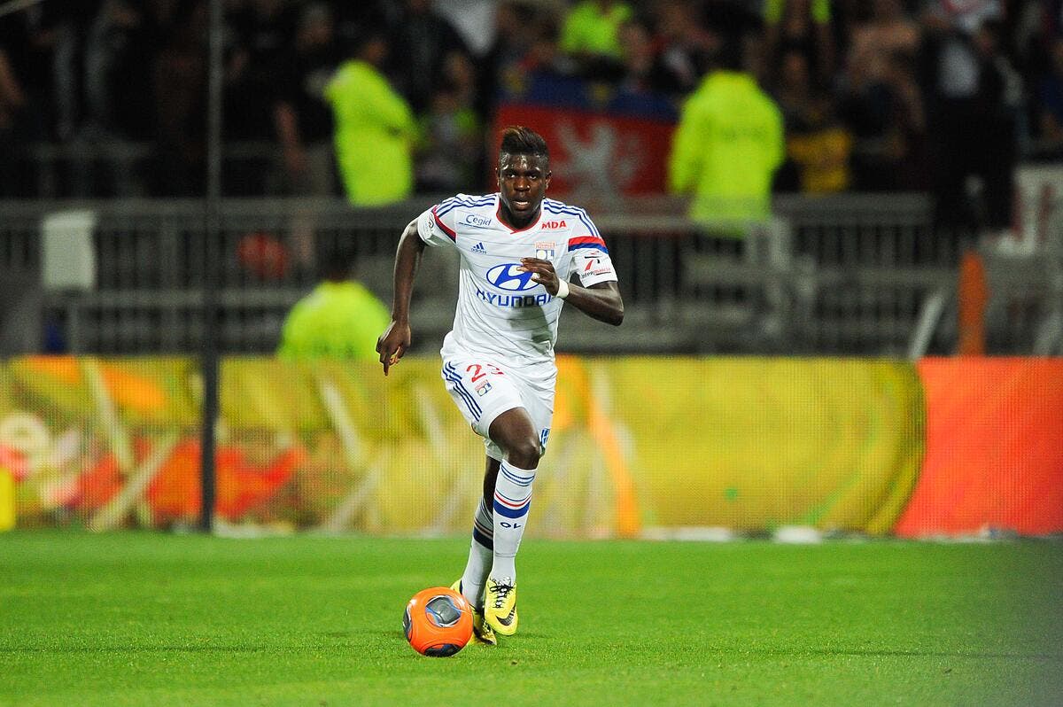 Foot Ol Umtiti Ouvre La Porte à Un Départ De Lol Olympique Lyonnais Foot 01 