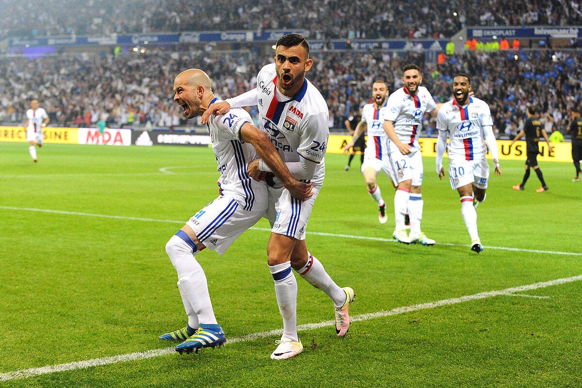 Foot Ol Ol Aulas Annonce Le Départ Imminent De Ghezzal Olympique Lyonnais Foot 01 2208