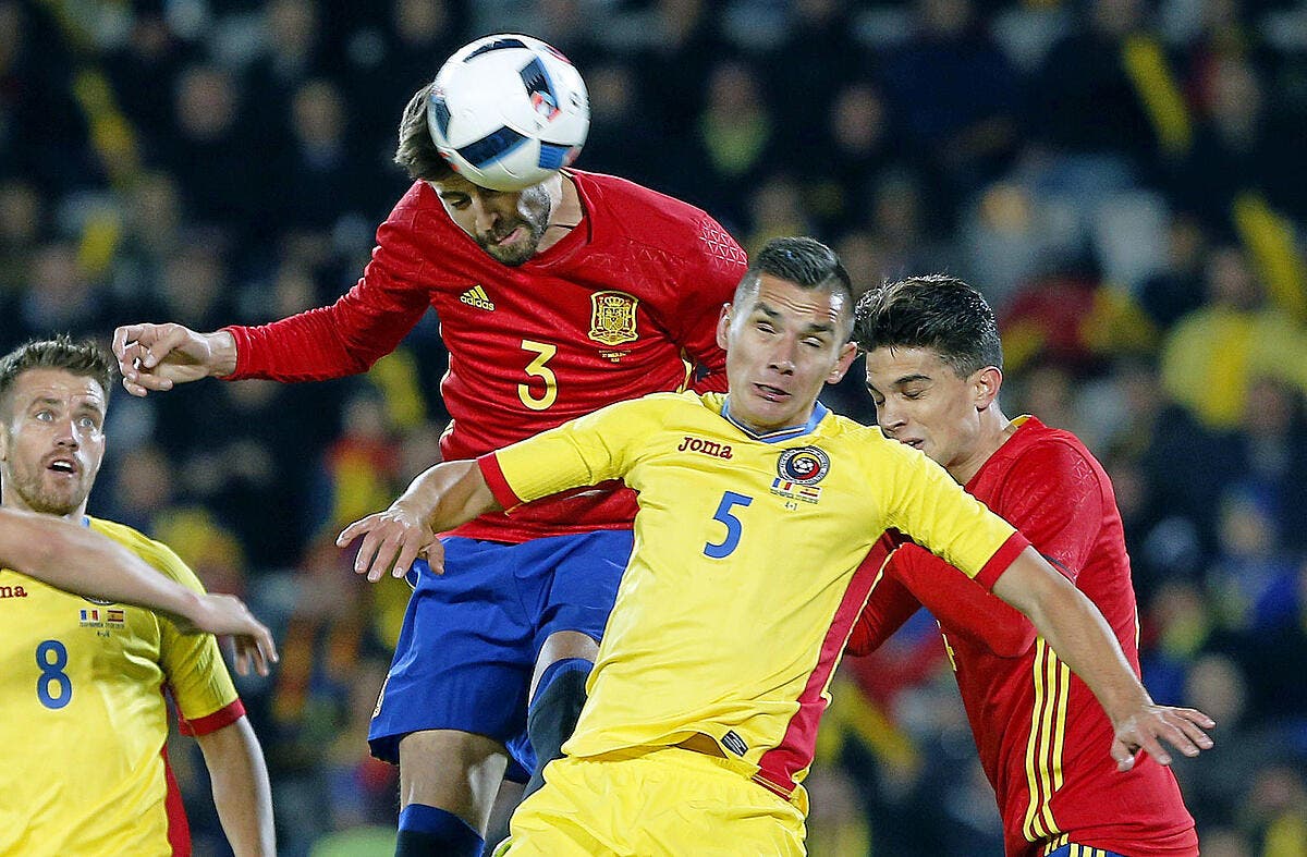 Foot EuropÃ©en - Roumanie - Espagne 0-0 - Foot 01