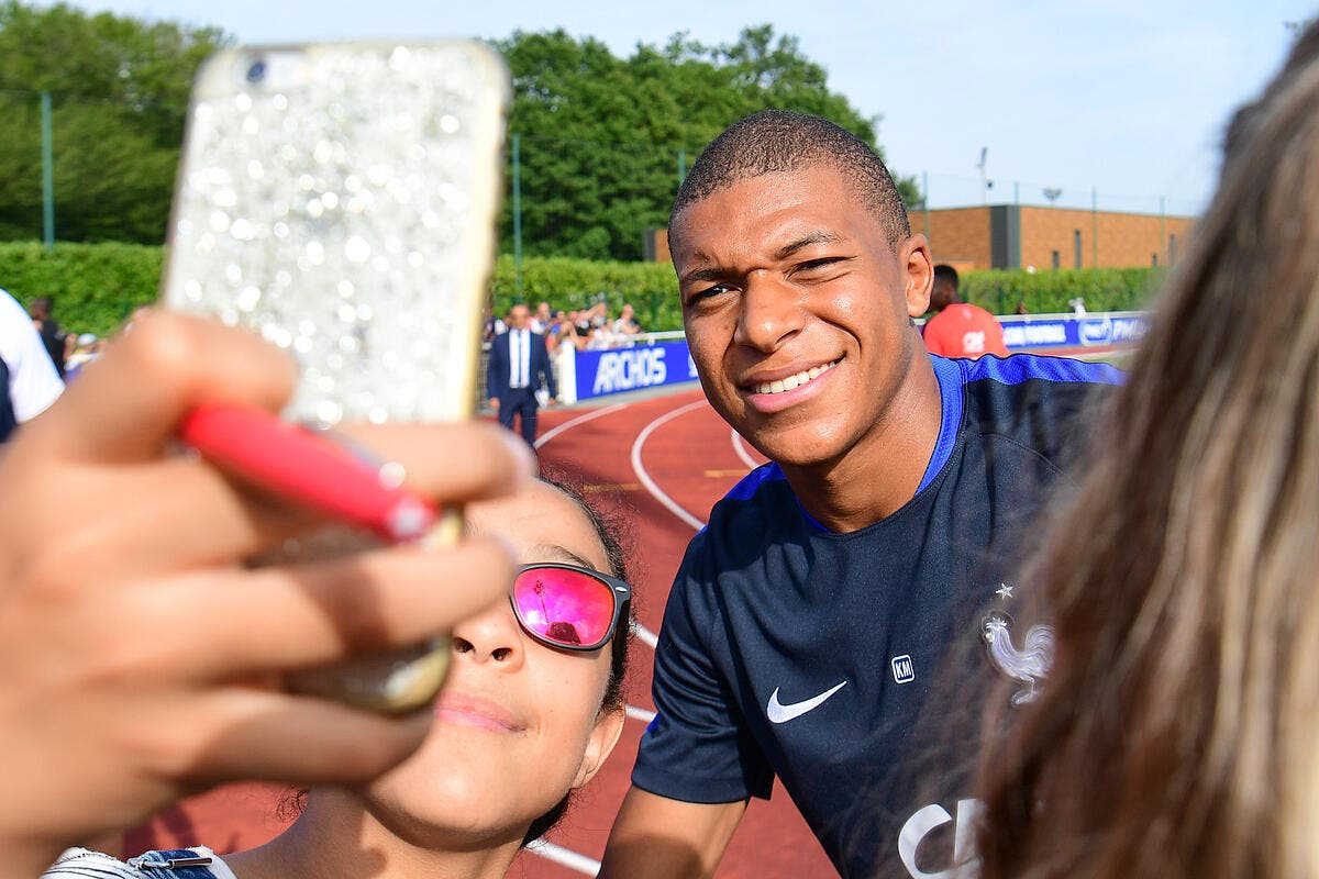 Foot Psg Psg Lahurissante Clause Obligatoire Pour Le Transfert De Mbappé Foot 01