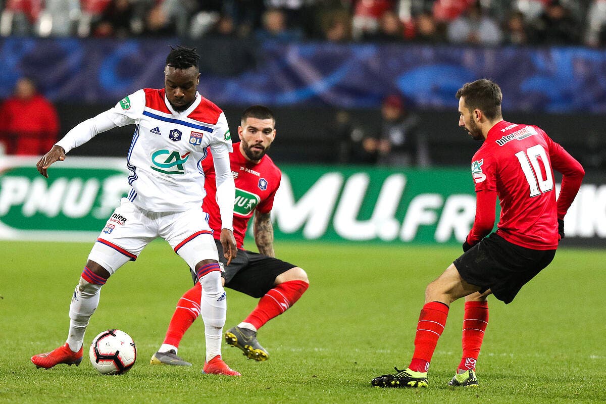 Football Ligue 1 - OL : Lyon Enchaine Les Victoires, Merci Le Barça ...