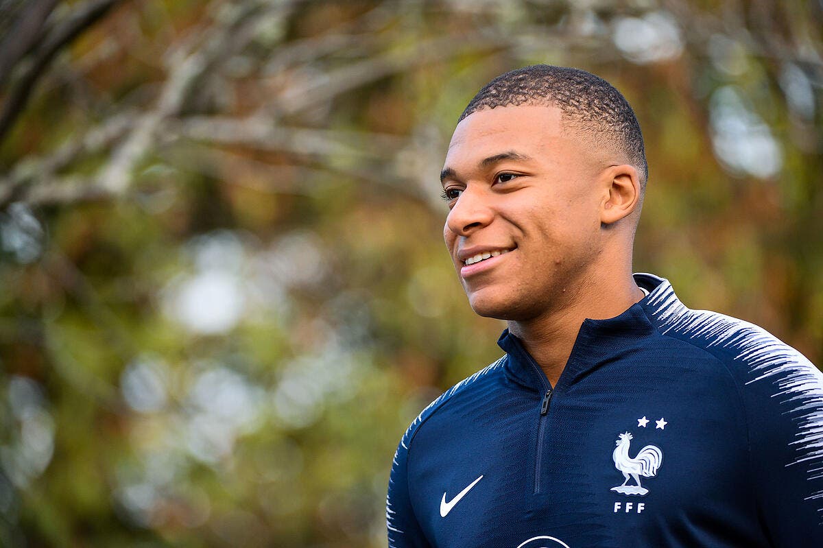 Equipe De France Edf Mbappé Capitaine Des Bleus Il Dit Oui Foot 01