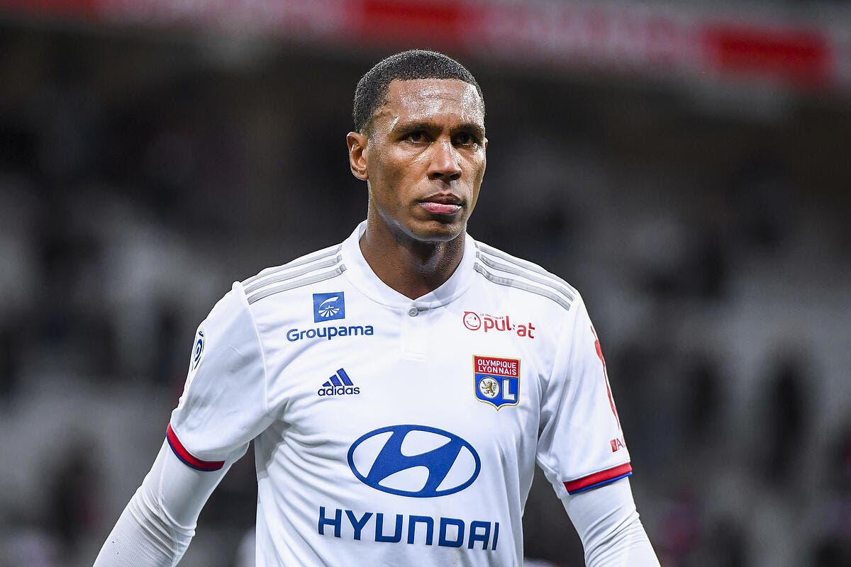 Foot Ol Ol Marcelo Veut Prolonger A Lyon Il A Prevenu Juninho Olympique Lyonnais Foot 01