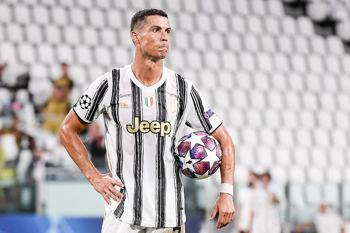 Calcio Italia – Cristiano Ronaldo, accusato CR7 alzati!