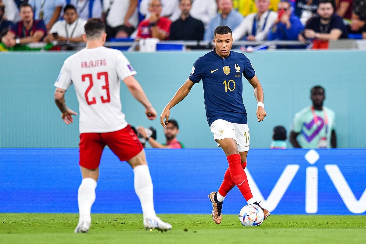 Equipe De France Edf Mbappé Attaqué En Douce Deschamps Riposte Foot 01