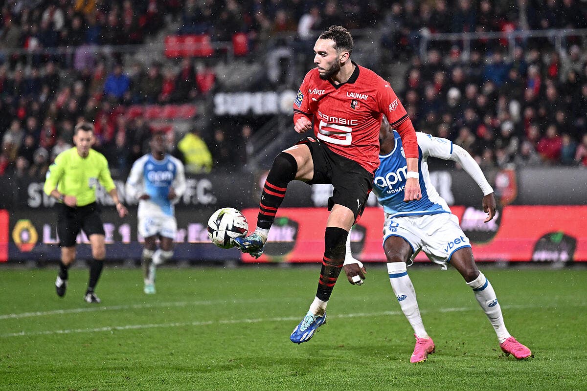 Mercato : un défenseur espéré et encore un départ possible au Stade Rennais