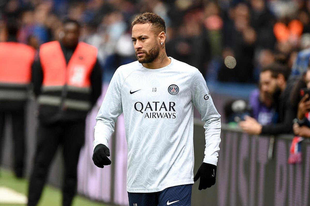 Foot PSG - La sœur de Neymar se mêle du mercato du PSG - Foot 01