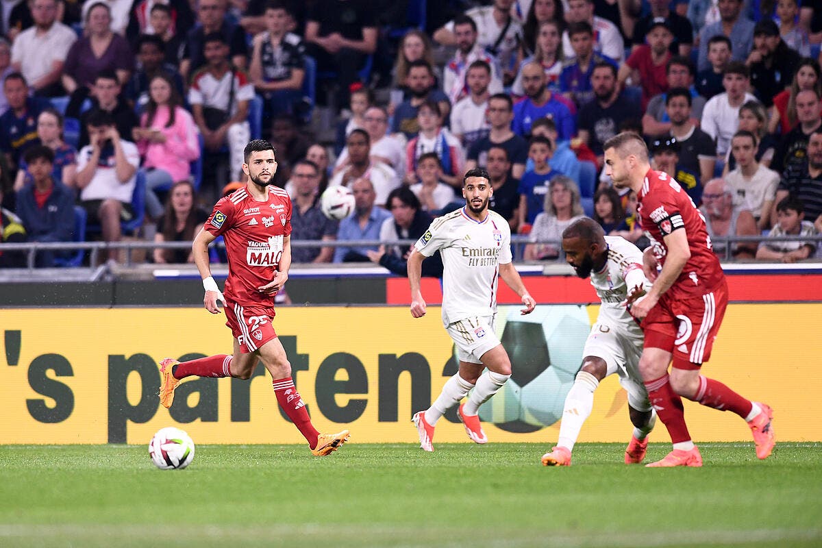 Un arbitrage pro-OL, Daniel Riolo est choqué - Olympique Lyonnais thumbnail