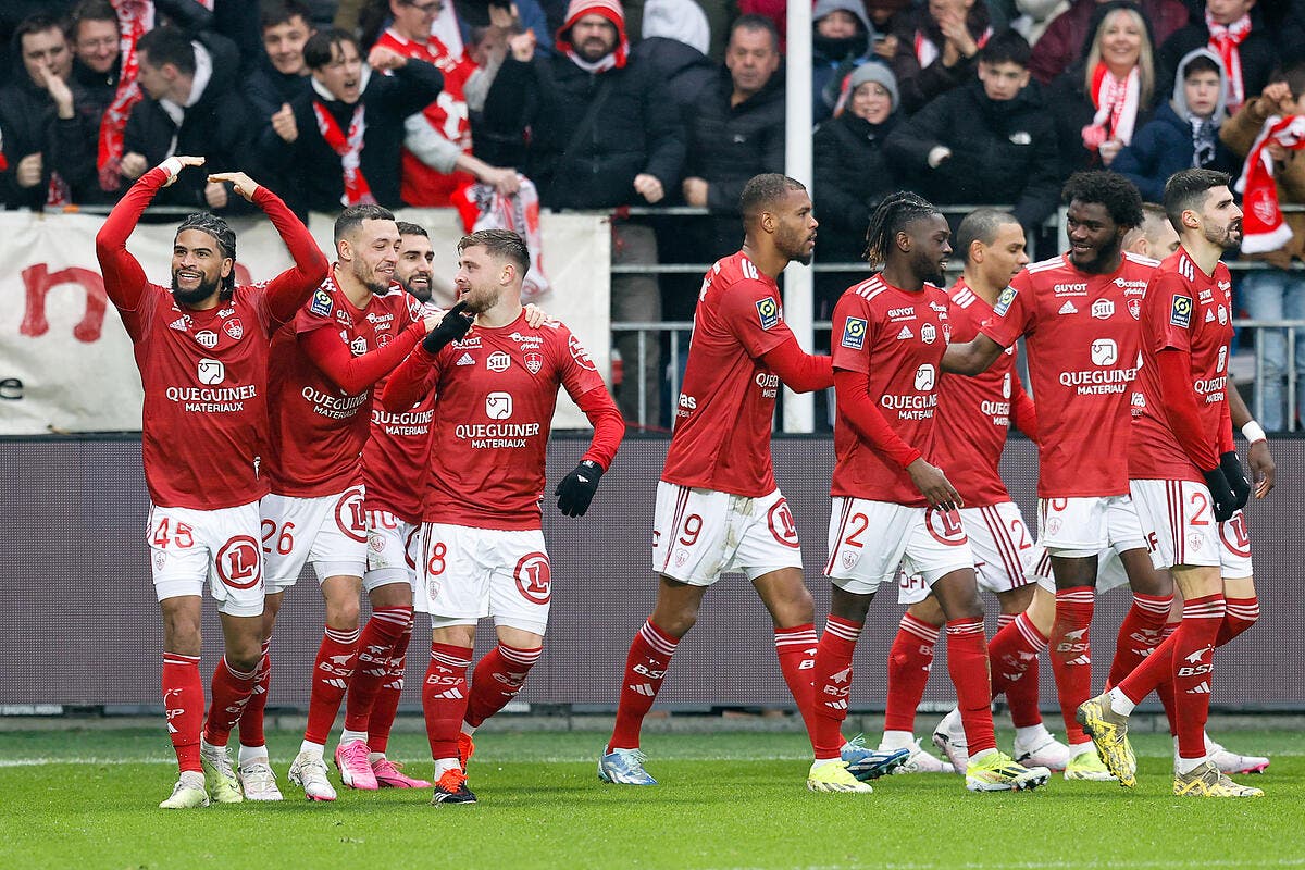 Jérôme Rothen crache sur Brest et déclenche la polémique thumbnail