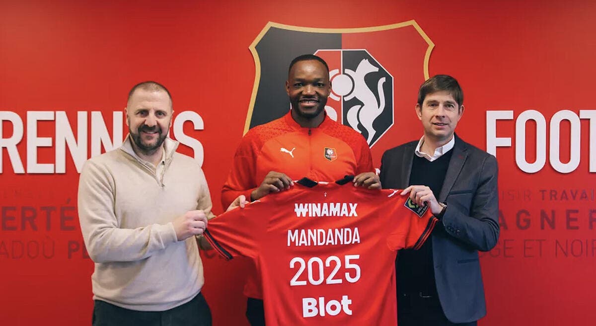 Steve Mandanda prolonge jusqu'en 2025 avec Rennes Foot 01