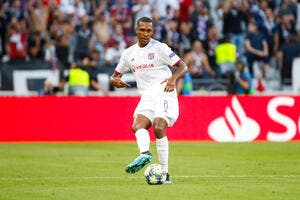 OL : Sylvinho annonce le forfait de Marcelo à Brest