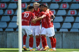 L1 : Nouveau leader, Nîmes inflige un 4-0 à Brest !