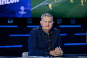 Téléfoot : Pierre Ménès privé de travail, il accuse