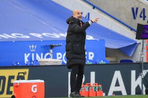 Foot : Guardiola attaque l'UEFA et la FIFA