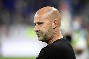 OL : Bosz déraille complet, il ne le reconnaît plus !