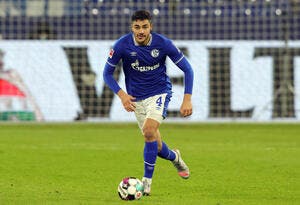 Ang : Ozan Kabak quitte Schalke pour Liverpool