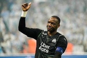 Mandanda hésite à lâcher l'OM, Rennes en profite