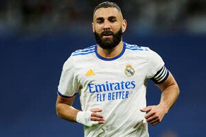 Real Madrid : Karim Benzema arrive en France, Nabilla l'interpelle