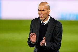 Zidane sur le retour, et il regarde à l'OL !