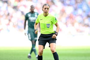 Stéphanie Frappart dément un message posté après OL-Monaco