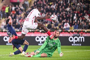 Donnarumma : Pas de carton rouge, l'arbitrage fait scandale