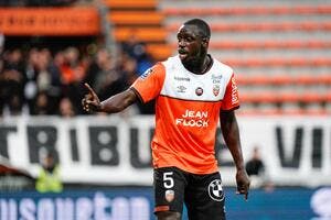 A 1000 kms de son lieu d'entrainement, Benjamin Mendy rêve de l'OM