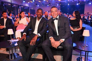 Kylian Mbappé flashé à Cannes