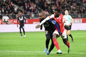 L'OL cale, Lacazette l'accuse