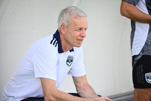 Pas de stade ni d'équipe, Bruno Irlès déprime à Bordeaux