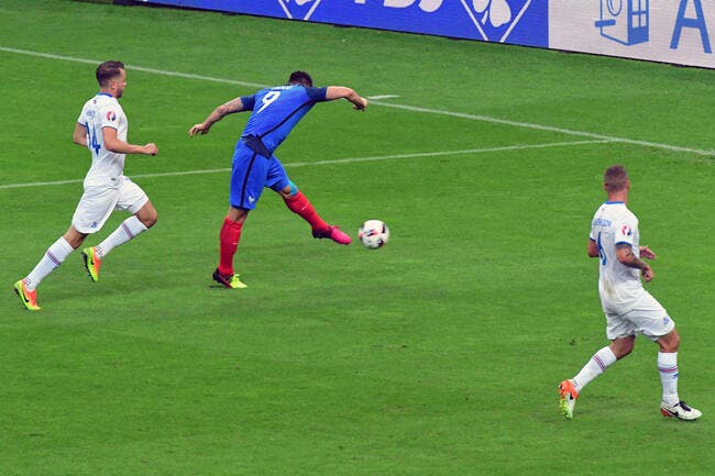 Les notes de France – Islande : Giroud au top, Evra en flop