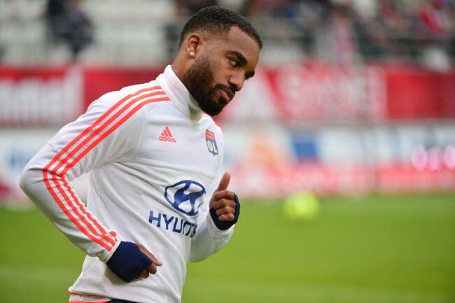 OL : Le PSG ? Lacazette ne veut pas trahir Lyon lâche Duluc