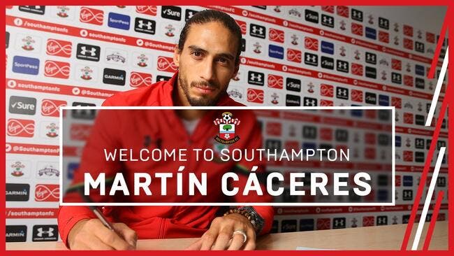 Officiel : Martin Caceres signe à Southampton