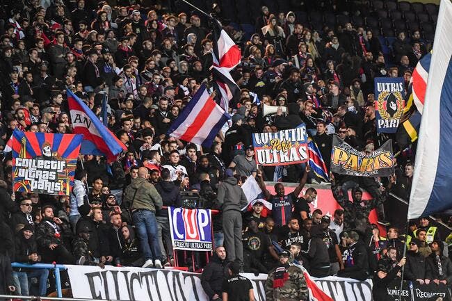 PSG : Les Ultras prouvent qu'ils ne sont des supporters en carton