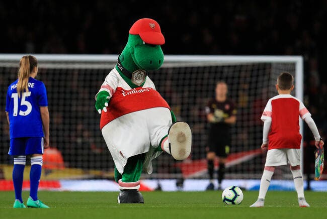 Arsenal : Özil évite l'extinction du dinosaure