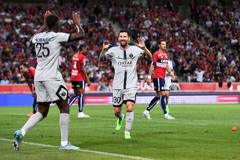 Foot PSG - PSG : Lionel Messi a digéré Mbappé et Neymar - Foot 01