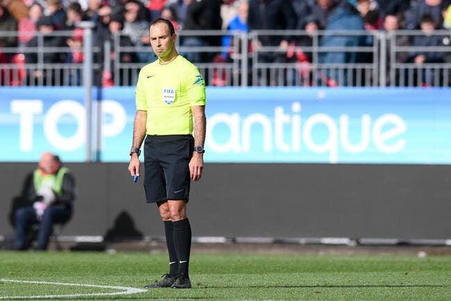 Lens-PSG : Cet arbitre à polémiques effraye la capitale