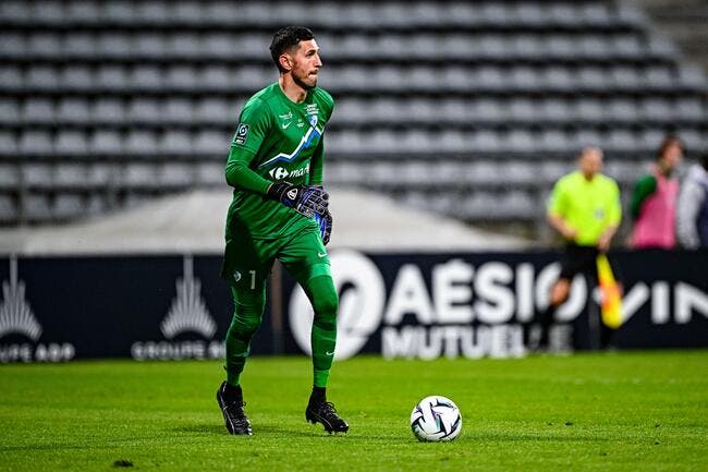 Un gardien coté en L1, l’ASSE le veut pour son banc