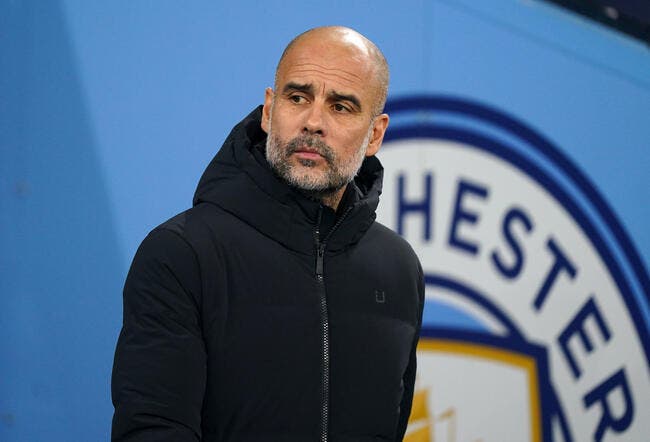 Attendu en sauveur, Guardiola calme l’Angleterre