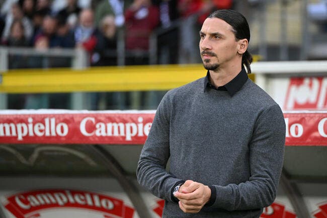 Zlatan Ibrahimovic met un high-kick au mercato du PSG