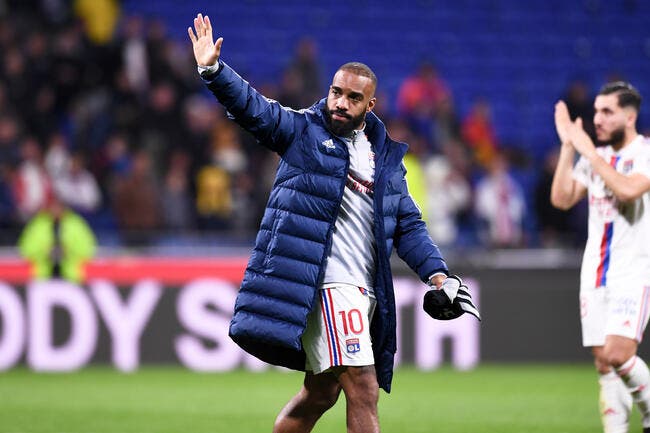 Lacazette n’est qu’à l’OL, Deschamps a gâché sa carrière