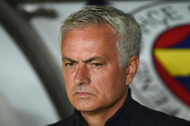 José Mourinho allume la VAR et prend très cher